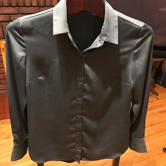 Brand new silky Contenporaine .Simpson size s - Picture 2 of 4